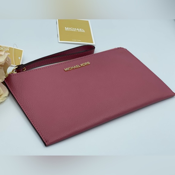 Michael Kors Jet Set Large Leather Clutch Wristlet - Picture 8 of 9